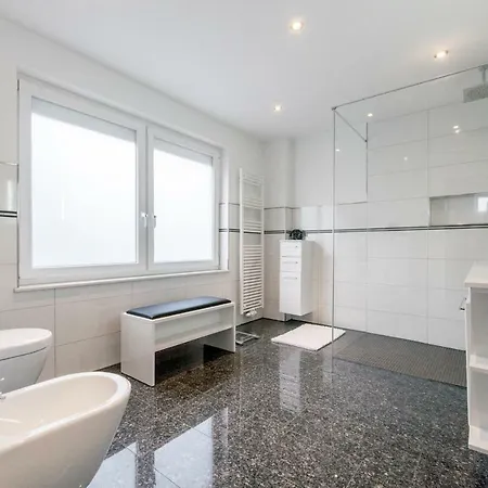 6815 Privat With Own Bath Hanóver